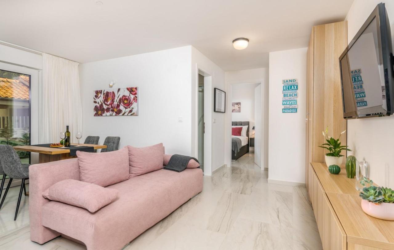 Apartments Elle Luxury Vantacici Малинска Экстерьер фото