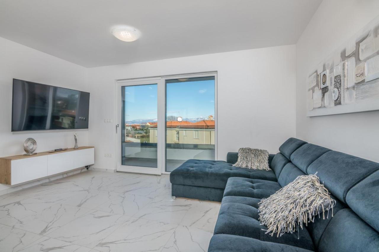 Apartments Elle Luxury Vantacici Малинска Экстерьер фото